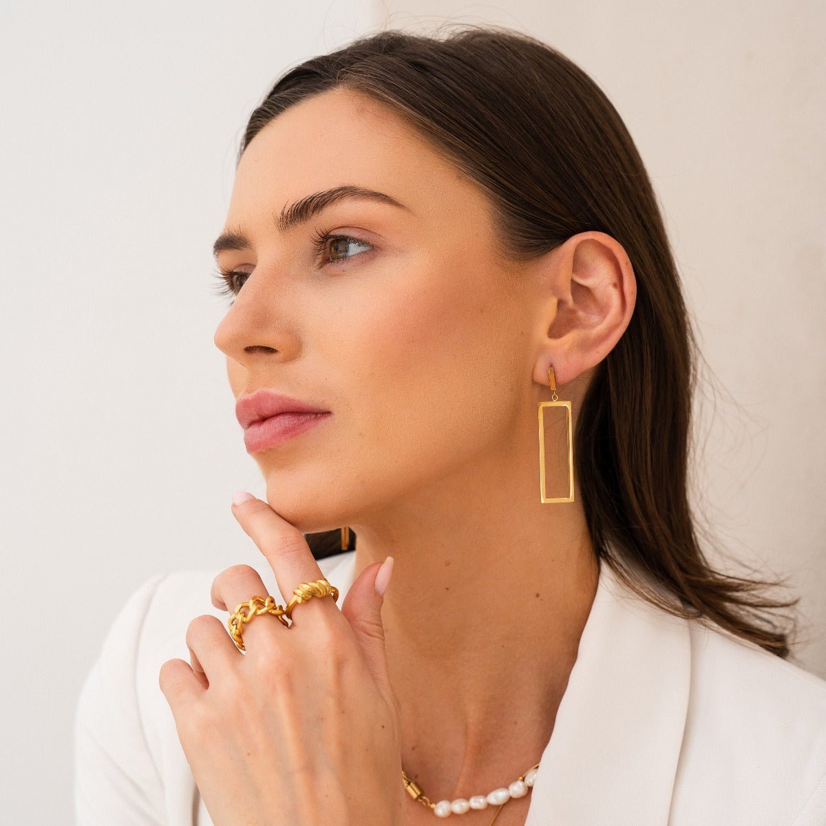 Diana Rectangular Earrings – 18k Gold Finish