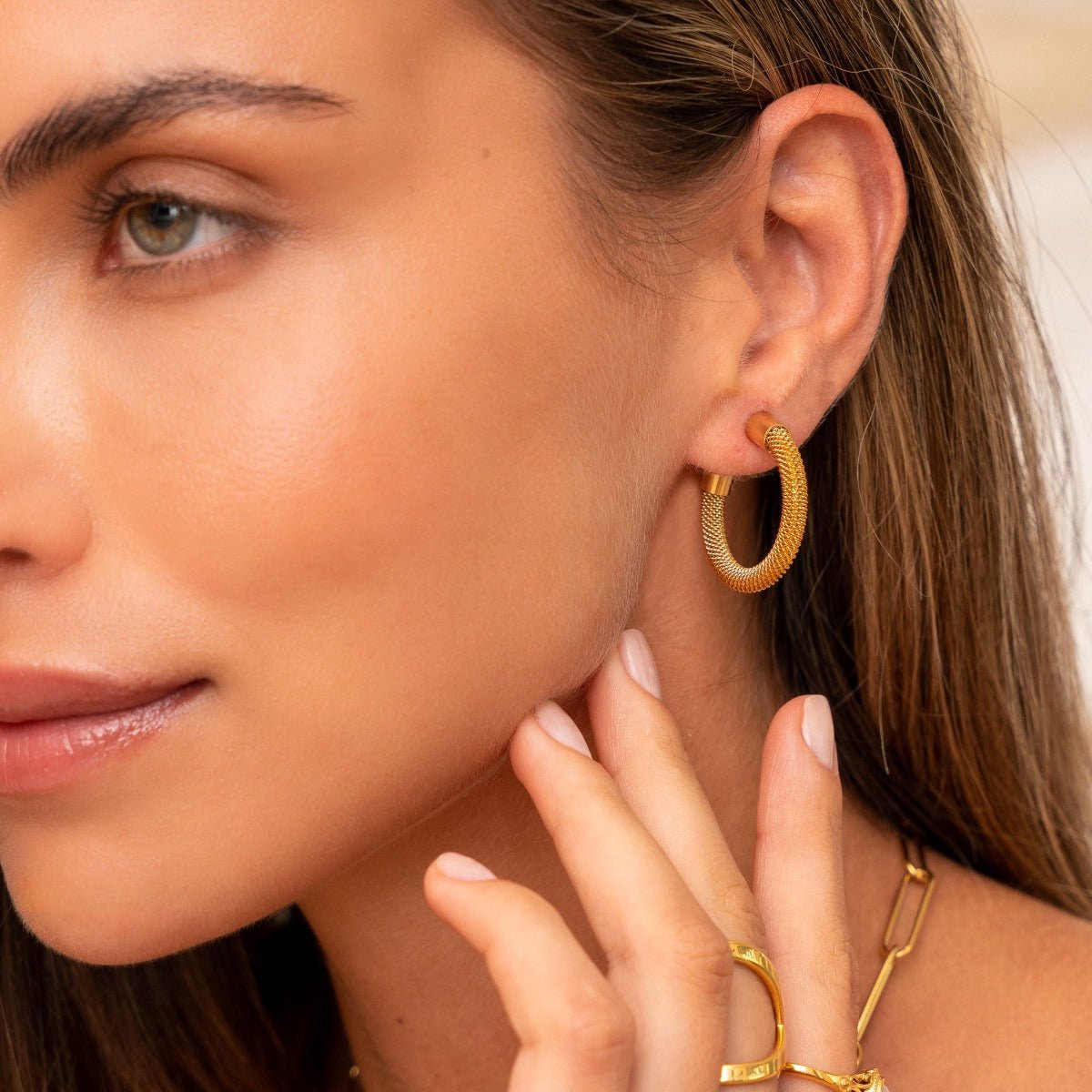 Stephan Hoop Earrings – 18k Gold Finish