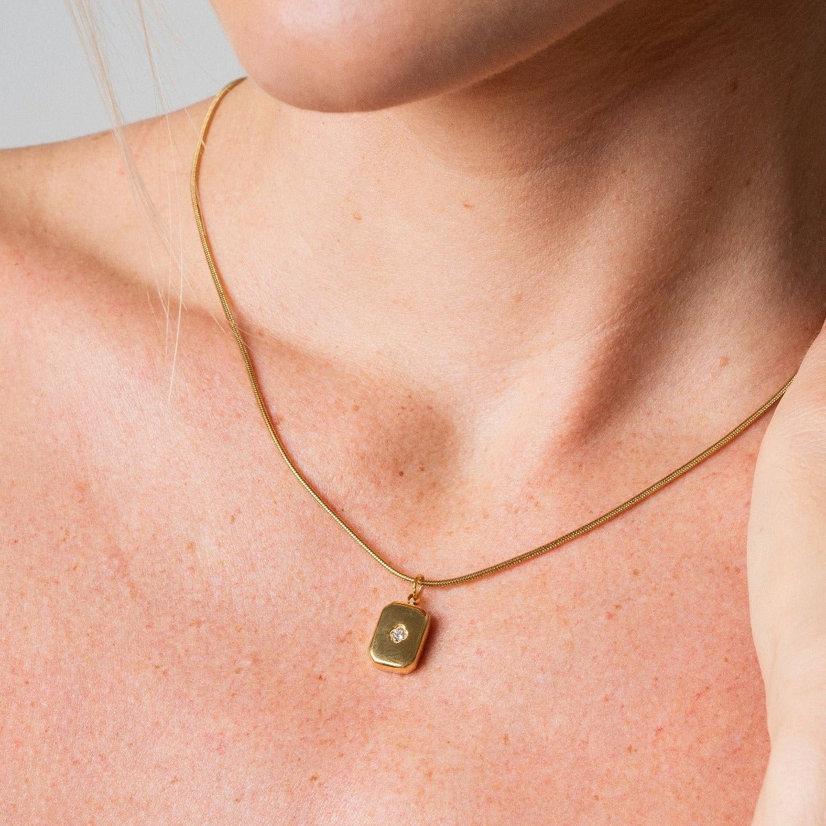 Shine Pendant Necklace in 18k Gold Finish