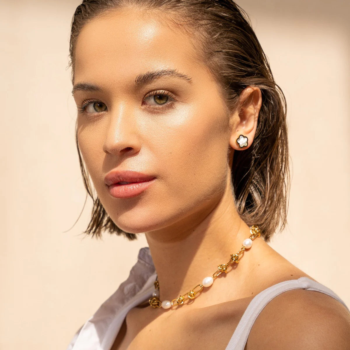 Knot & Bead Necklace – 18k Gold Finish