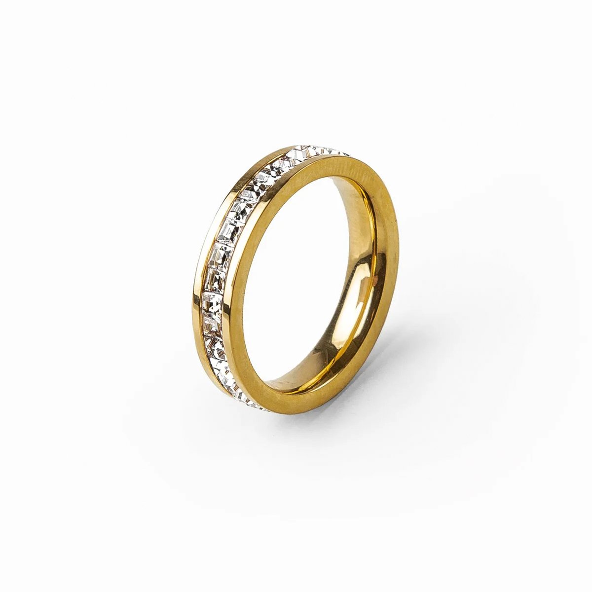 Brilliant Ring, expertly finished in 18k Gold