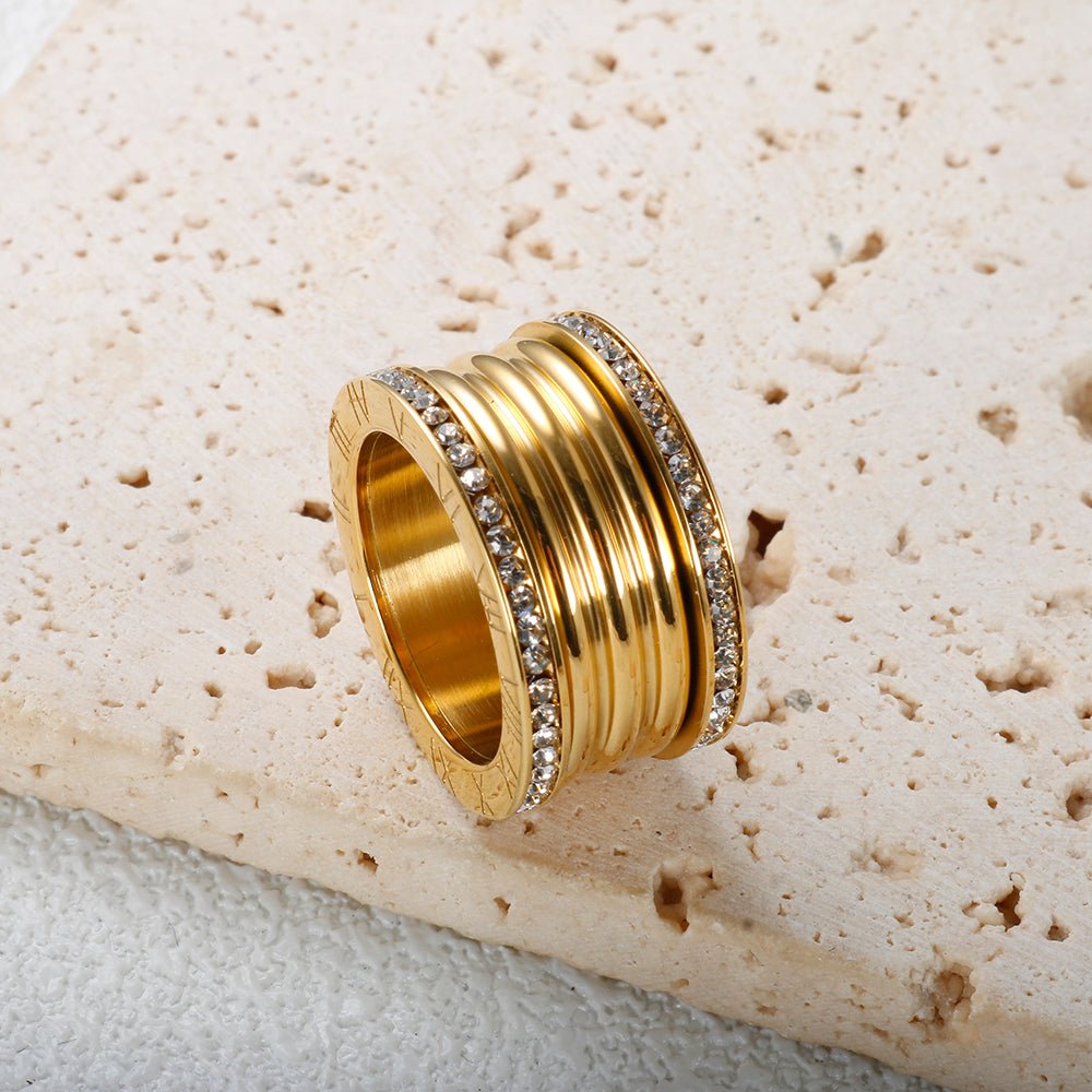 Imperial Luxury Ring in 18k Gold Finish