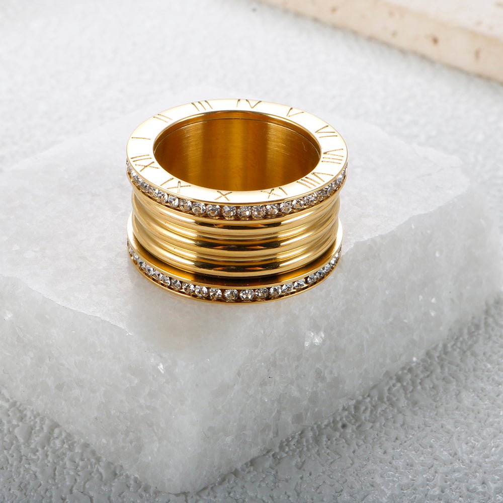 Imperial Luxury Ring in 18k Gold Finish