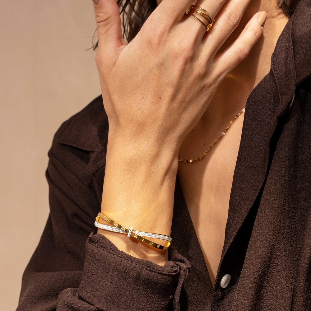 Roman Zircon Bracelet in 18k Gold Finish
