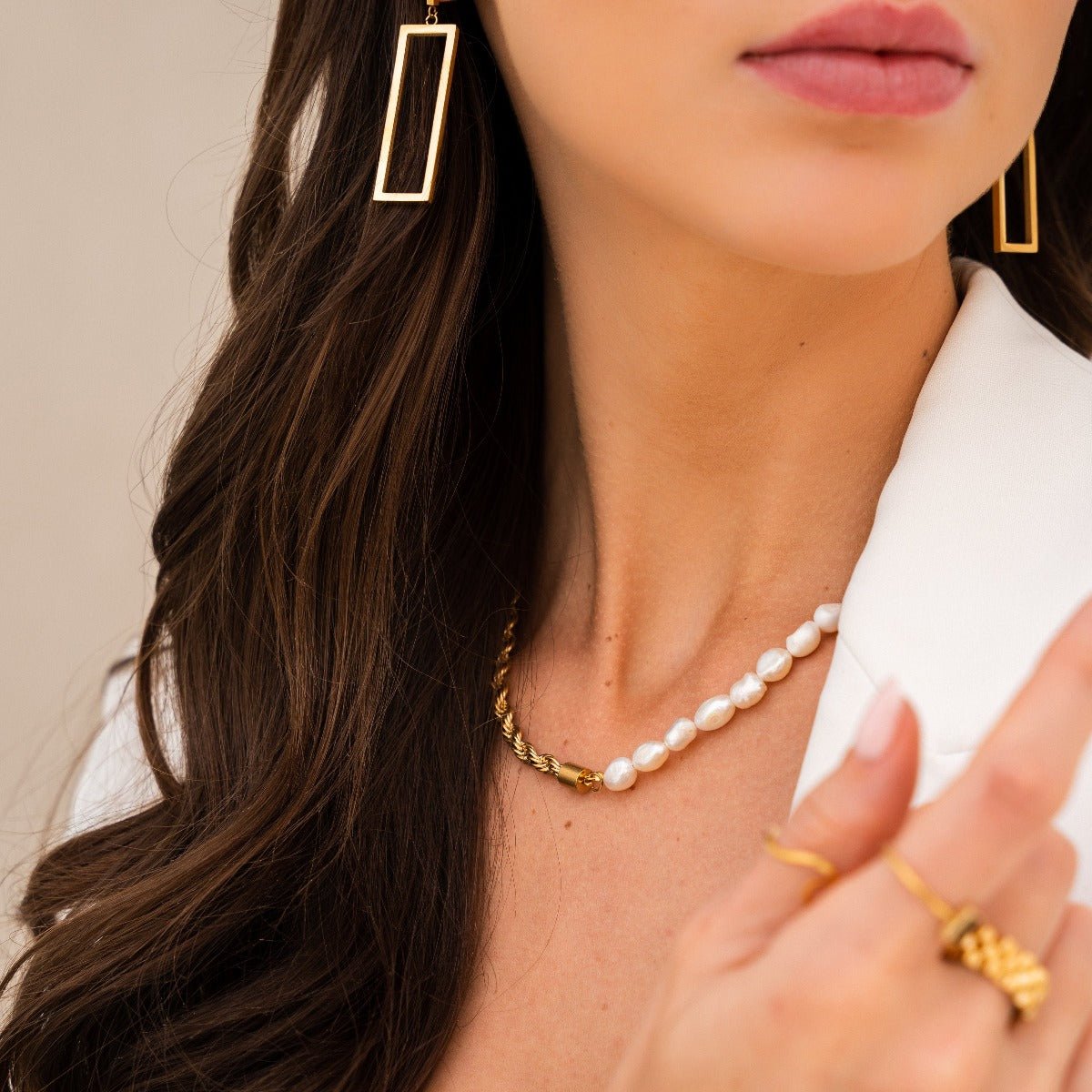 Diana Rectangular Earrings – 18k Gold Finish