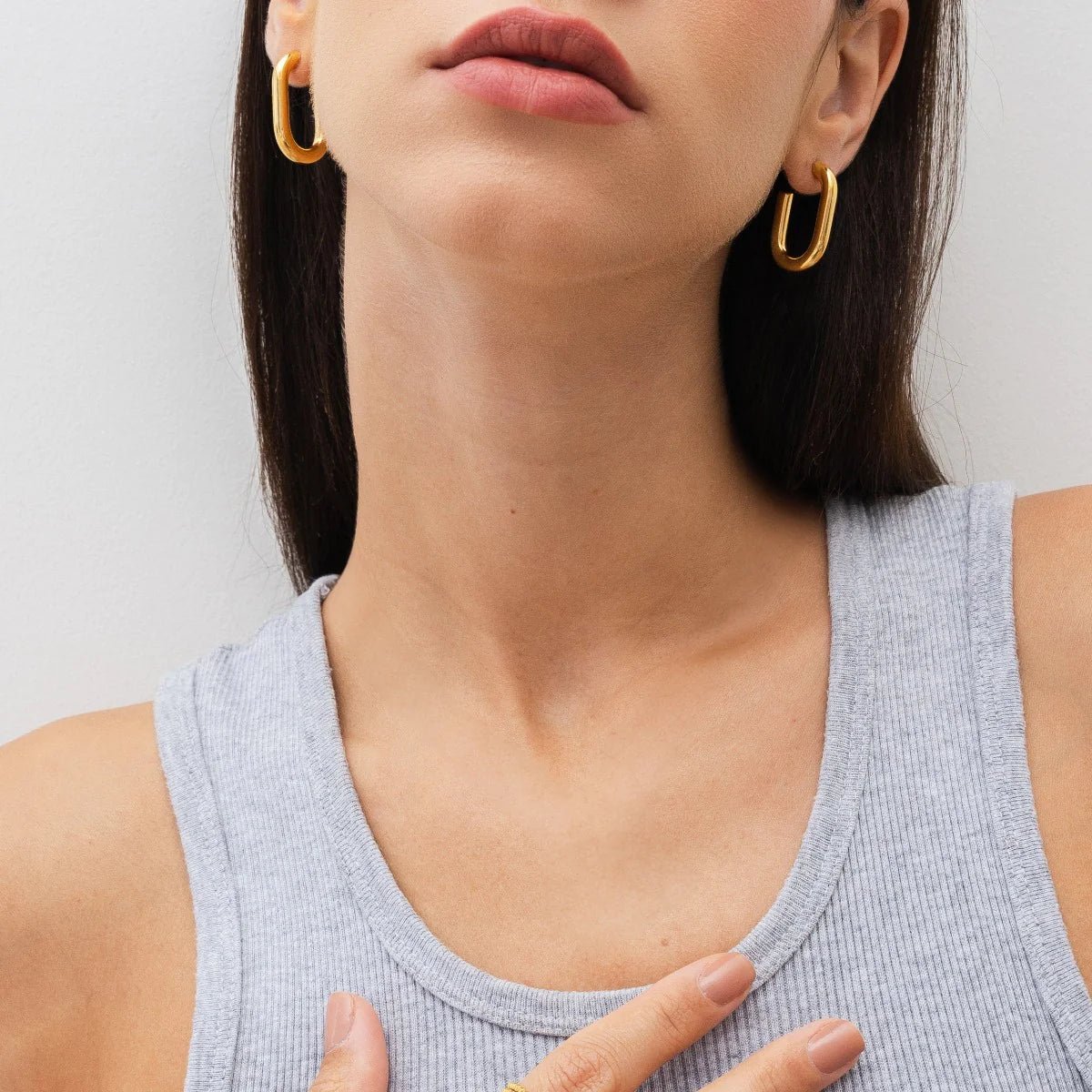 Piper Hoop Earrings – 18k Gold Finish
