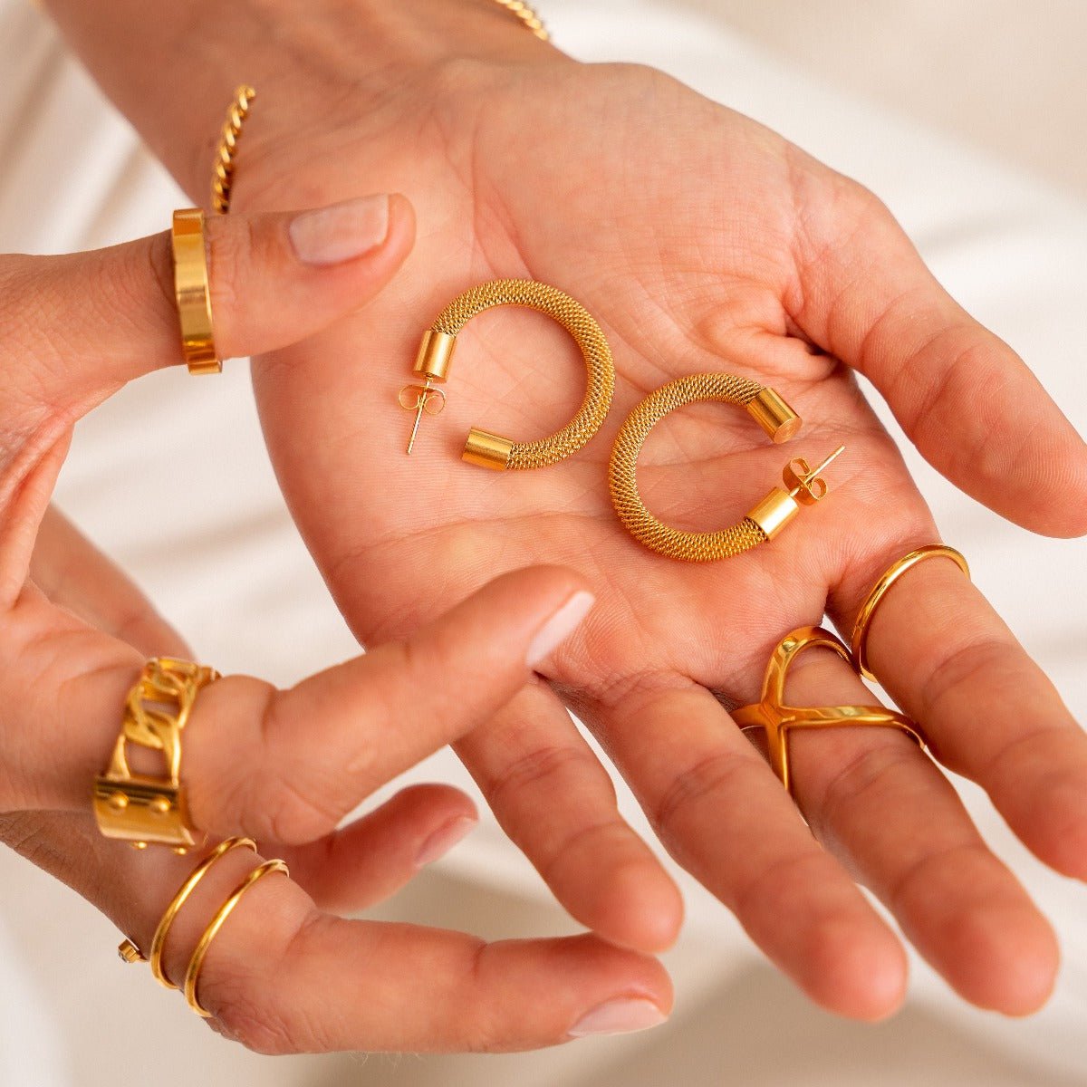 Stephan Hoop Earrings – 18k Gold Finish