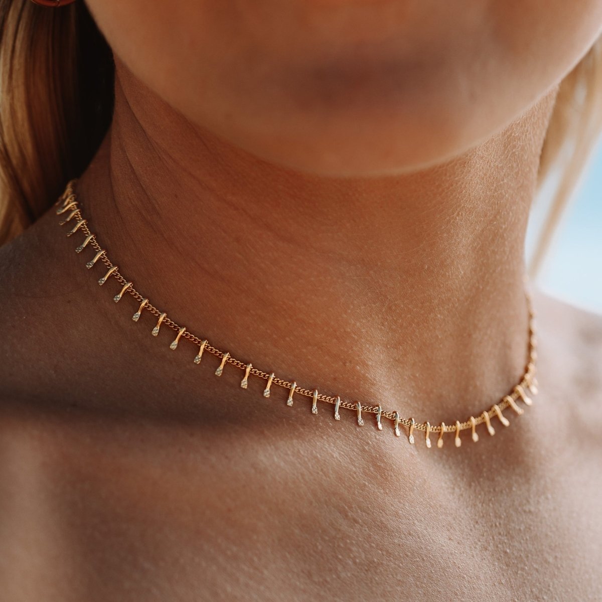 Jurê Choker Necklace in 18k Gold Finish
