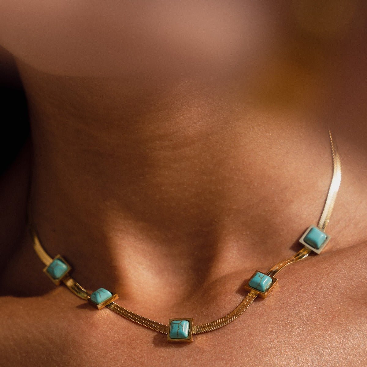 Aqua Stone Mesh Necklace – 18k Gold Finish