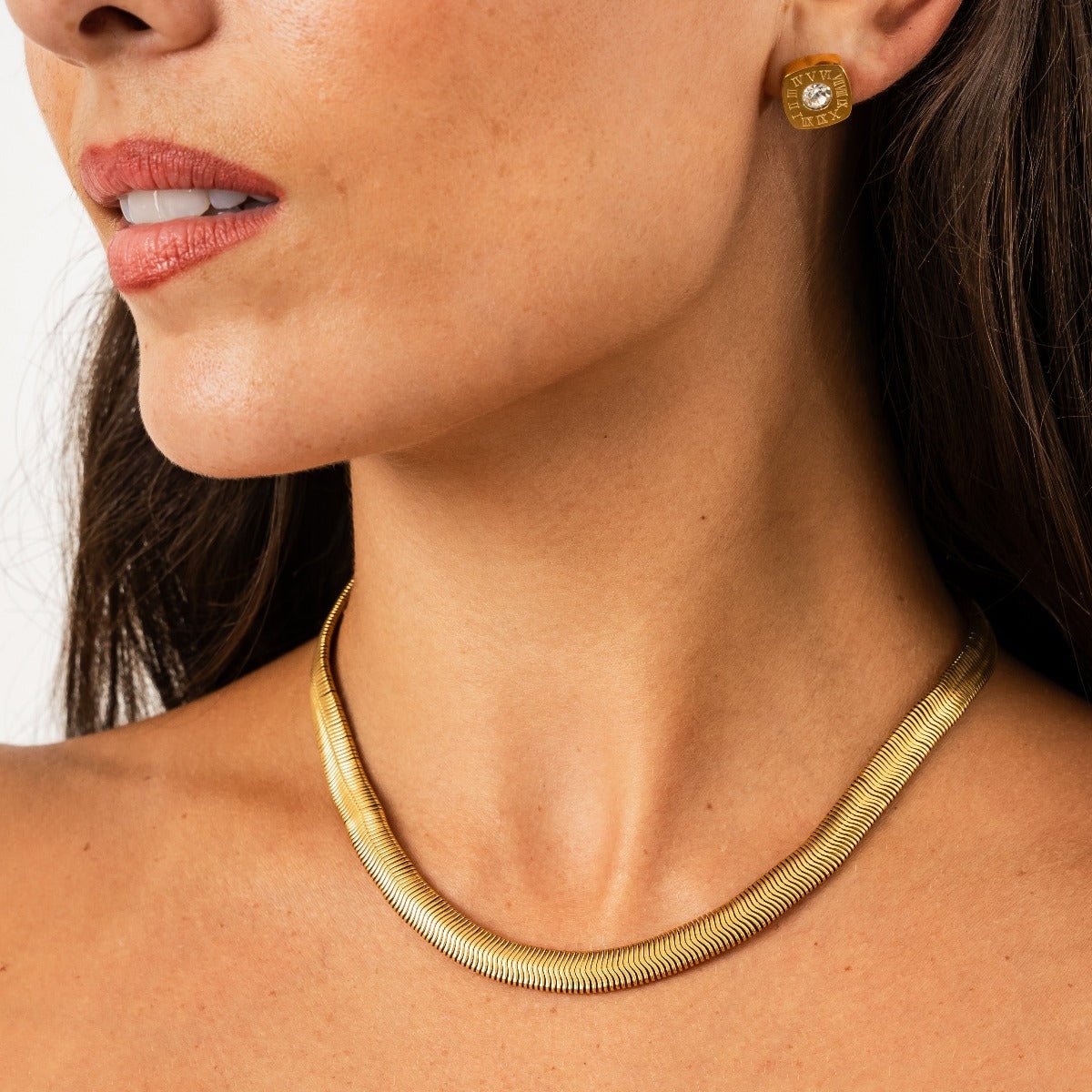Gaia Mesh Choker Necklace in 18k Gold Finish