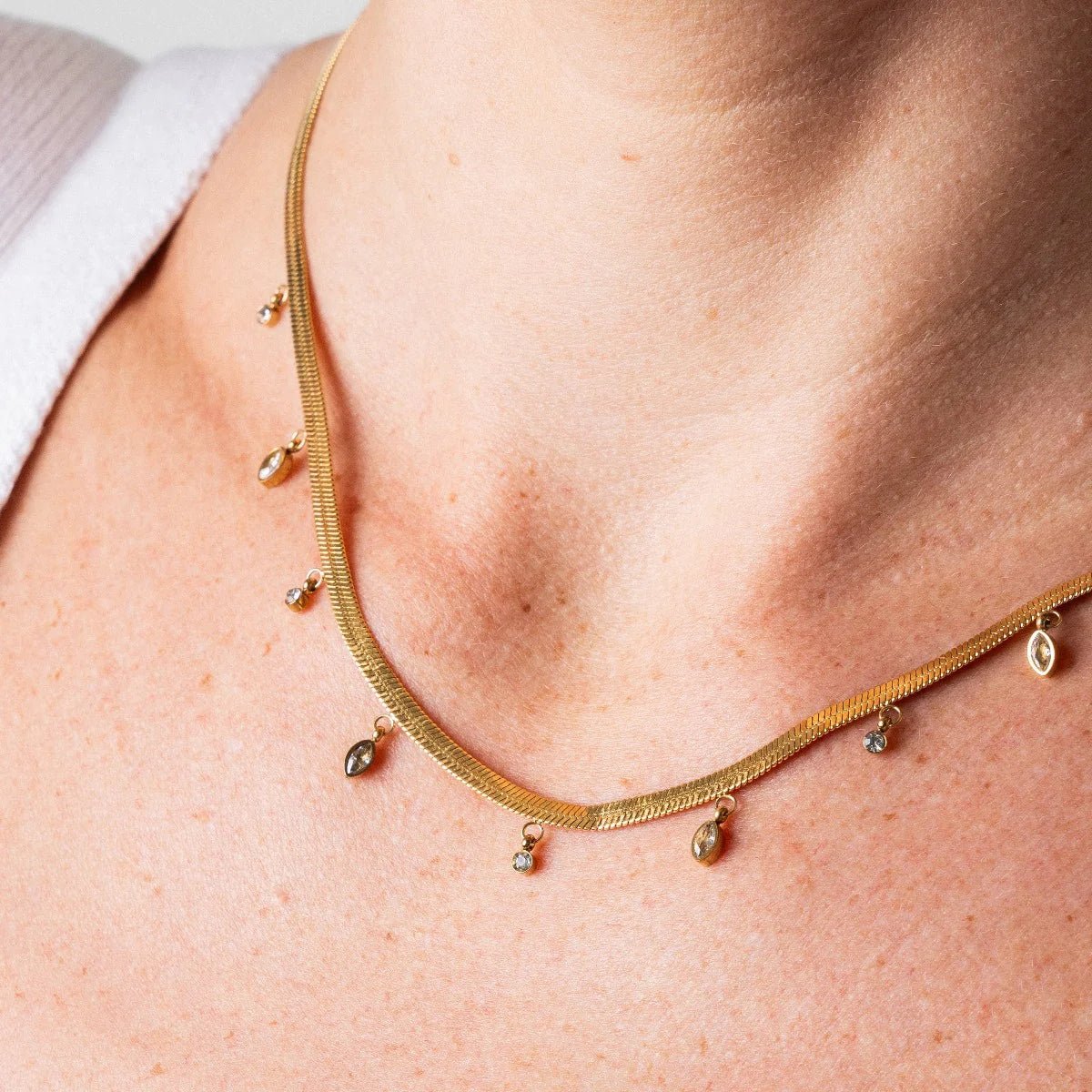 Crystal Mesh Necklace – 18k Gold Finish