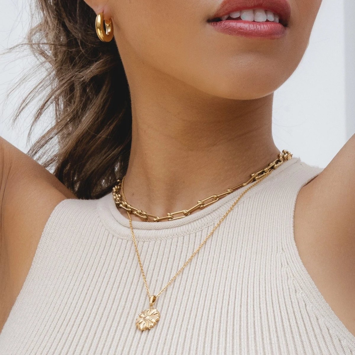 Intertwined Link Necklace – 18k Gold Finish