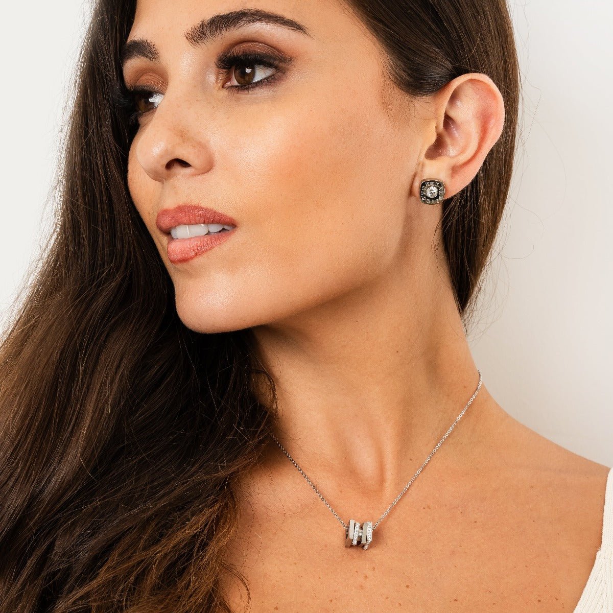 Rubix Necklace – Silver Finish